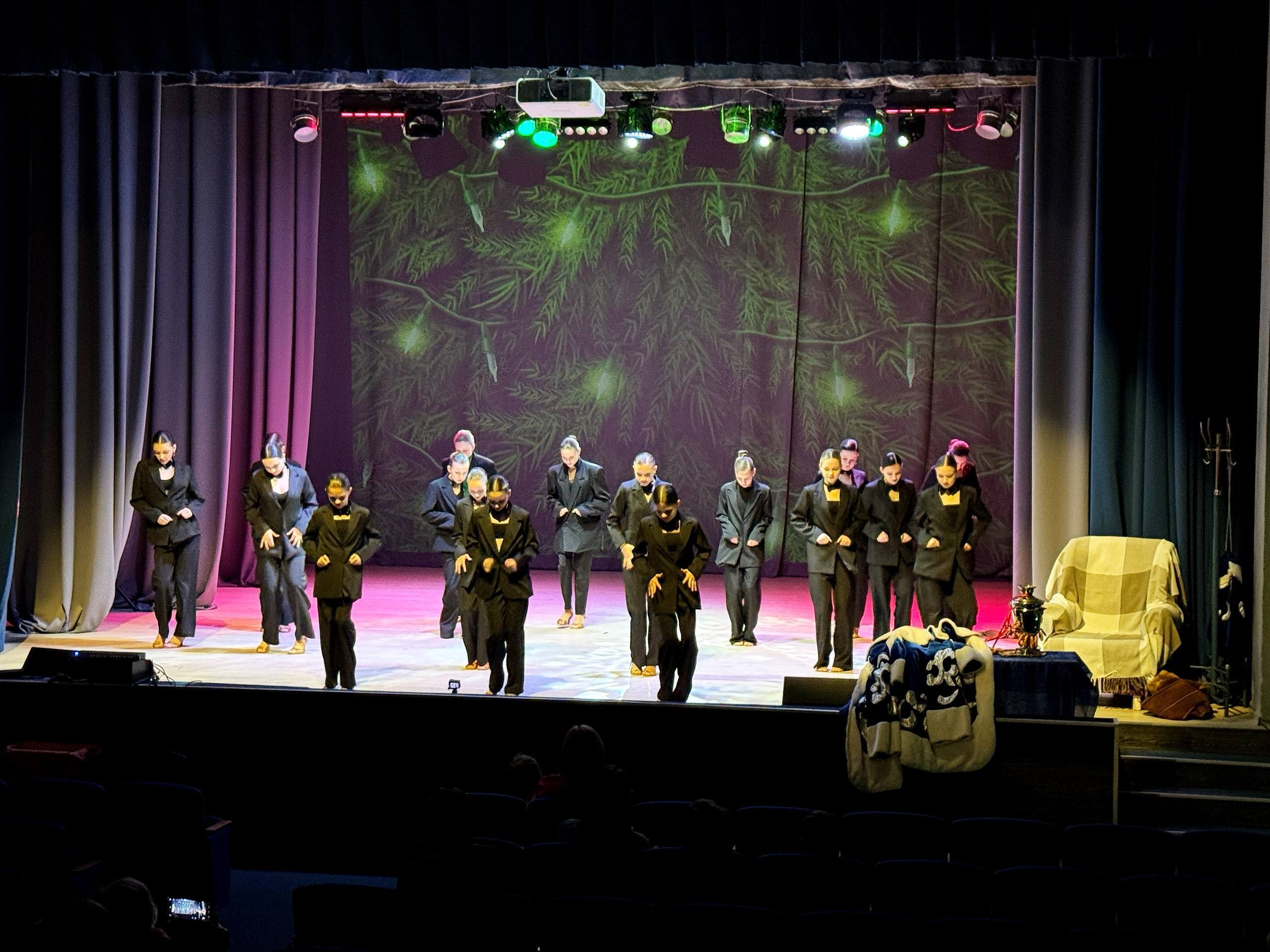 Районный Дом культуры провёл череду новогодних мероприятий Районный Дом культуры провёл череду новогодних мероприятий