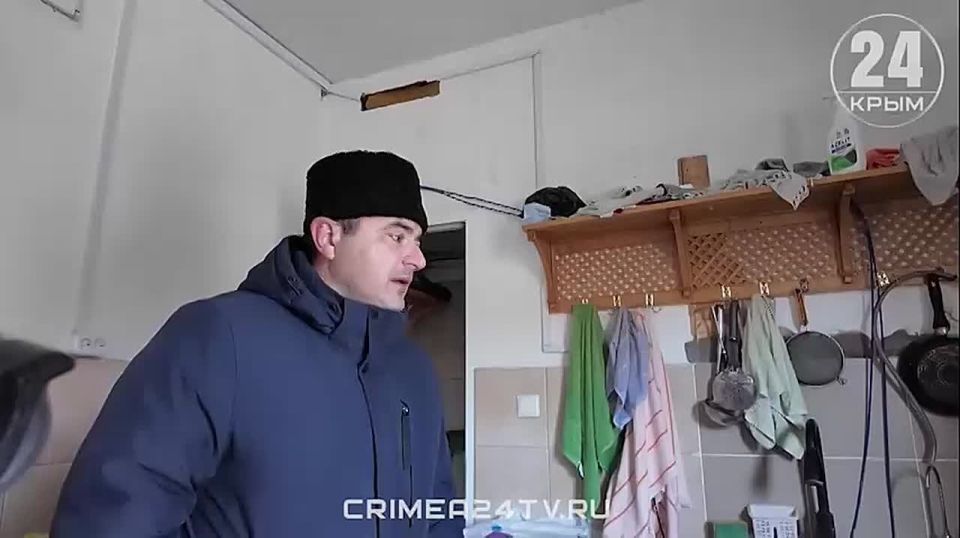 Мечеть Джума-Джами в Евпатории: почему культурное достояние похоже на ночлежку бездомных?