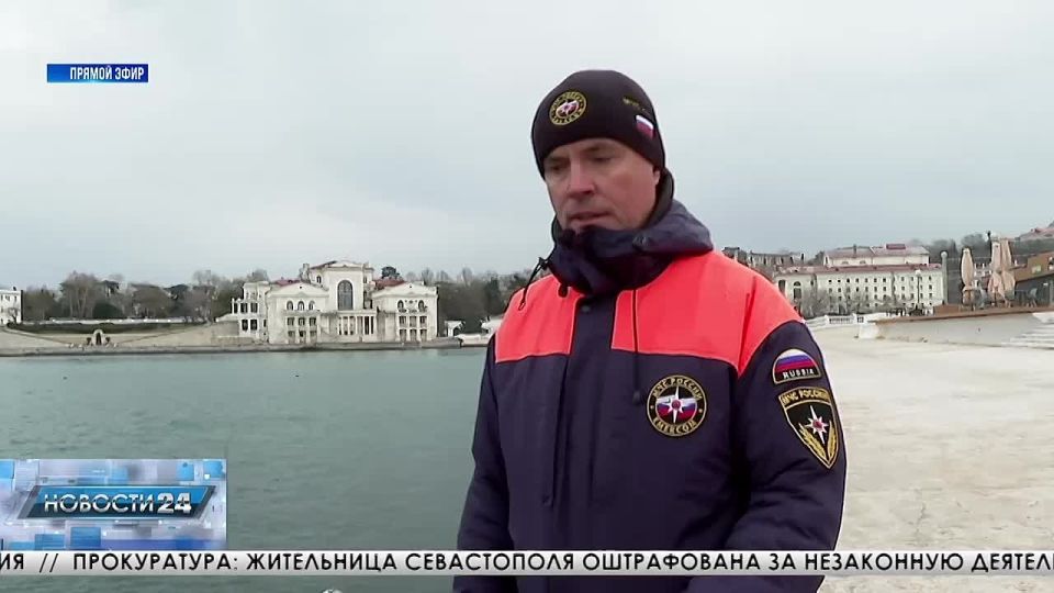 Водолазы начали обследование популярных мест для крещенских купаний