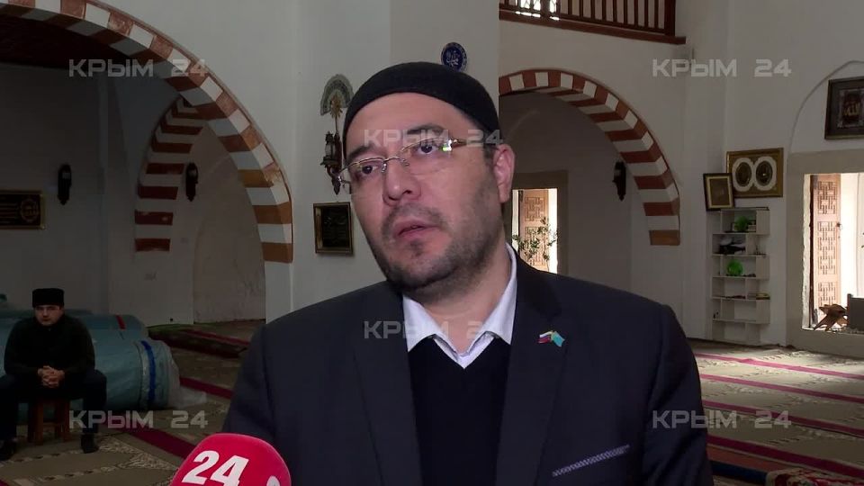 Гафаров: Хабашиты использовали мечеть Джума-Джами в Евпатории для заработка