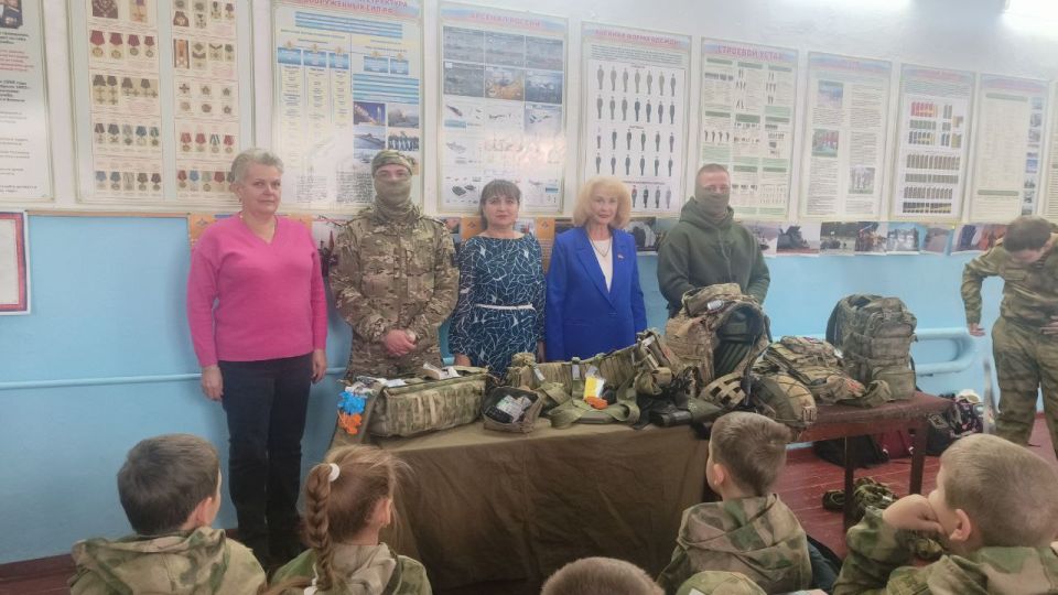 Эммилия Леонова: Участники боевых действий специальной военной операции, один из которых, выпускник нашей школы,провели для обучающихся кадетских классов и старшеклассников практическое занятие по оказанию первой медицинской...