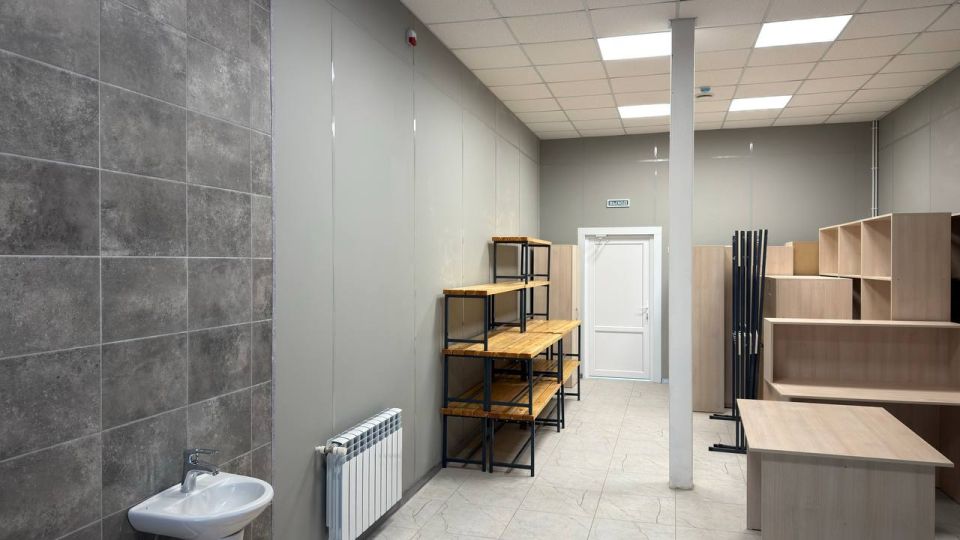 В поселке Нижнегорский завершают установку ФОКа В поселке Нижнегорский завершают установку ФОКа