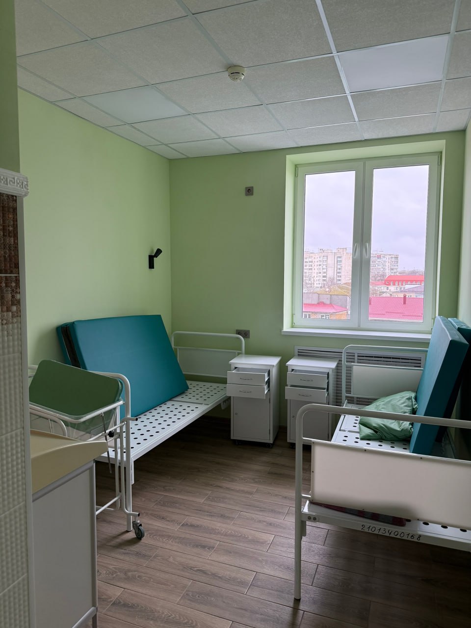 В Евпаторийском роддоме выполнили капремонт послеродовых палат В Евпаторийском роддоме выполнили капремонт послеродовых палат