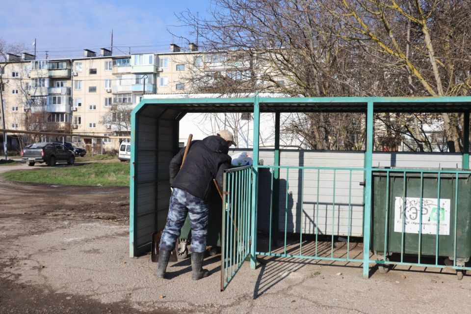 В Керчи продолжается плановая ликвидация несанкционированных свалок В Керчи продолжается плановая ликвидация несанкционированных свалок