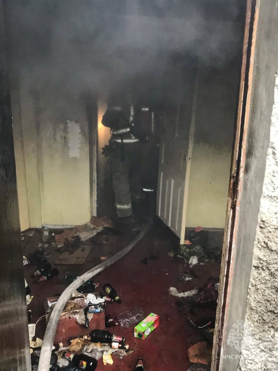 В Севастополе потушили пожар в заброшенном здании В Севастополе потушили пожар в заброшенном здании