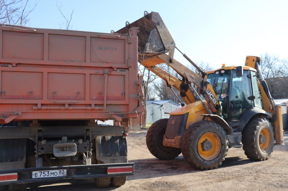 В Керчи продолжается плановая ликвидация несанкционированных свалок В Керчи продолжается плановая ликвидация несанкционированных свалок
