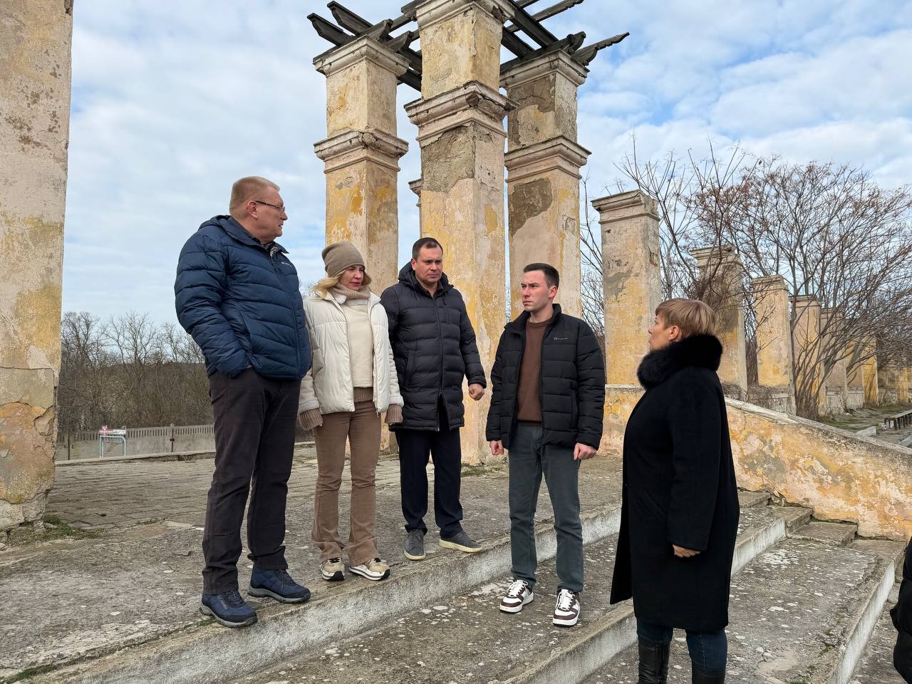 В городе-герое Керчи обсуждены вопросы развития стадиона «Авангард» В городе-герое Керчи обсуждены вопросы развития стадиона «Авангард»