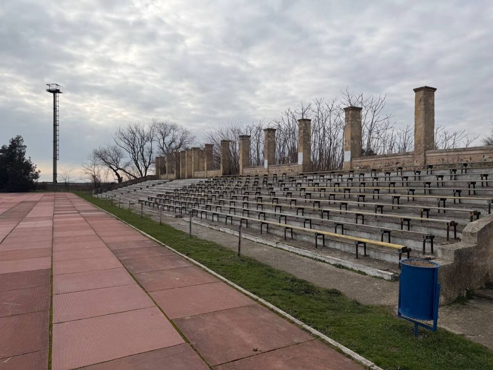 В городе-герое Керчи обсуждены вопросы развития стадиона «Авангард» В городе-герое Керчи обсуждены вопросы развития стадиона «Авангард»