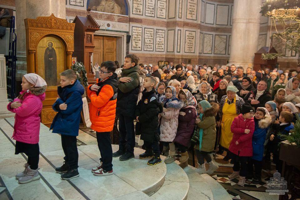 ��������� ���������: �����, � ������� �������� �������� �������� ������� ������� � ������������ �������� �� ������������ ������ - ����������� ���������