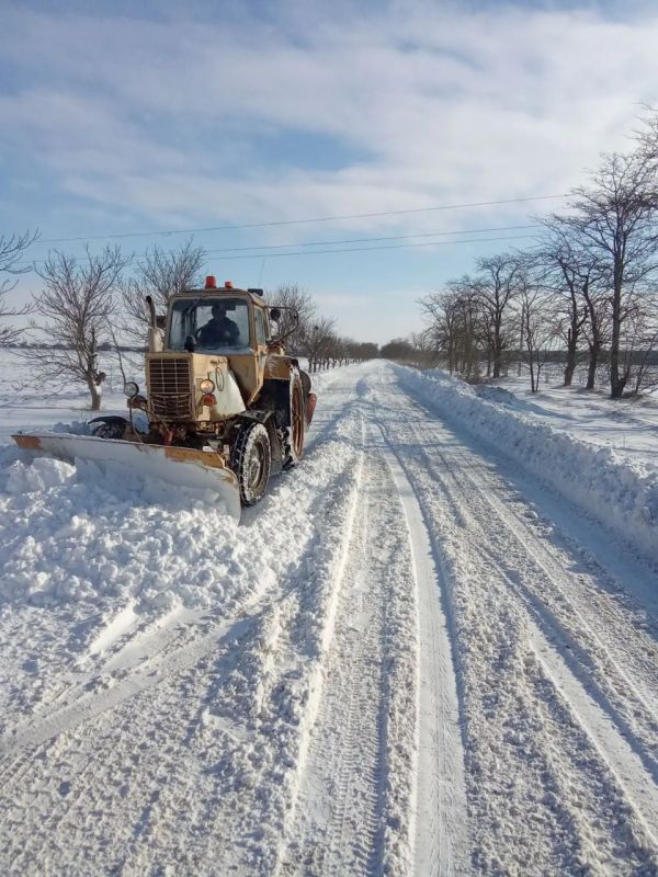 ������� ��������: ����������������� ����: � ������ 9 �������, 8 ��. �������. ������� - 585��