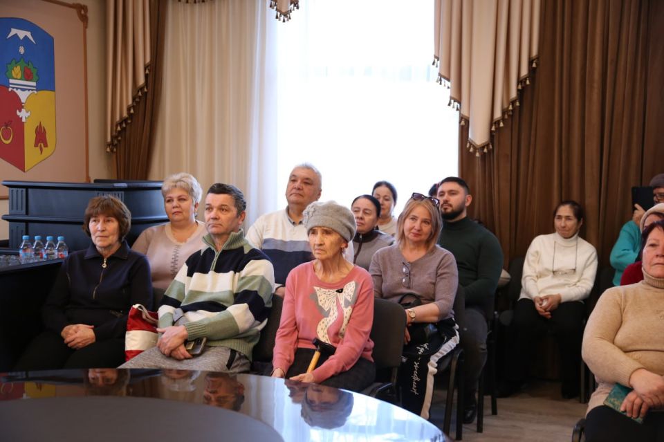 Дмитрий Скобликов: Новоселье на улице Мира продолжается! Сегодня мы стали свидетелями еще одного важного этапа в жизни счастливых обладателей ключей от новых квартир в 168-квартирном доме Дмитрий Скобликов: Новоселье на улице Мира продолжается! Сегодня мы стали свидетелями еще одного важного этапа в жизни счастливых обладателей ключей от новых квартир в 168-квартирном доме