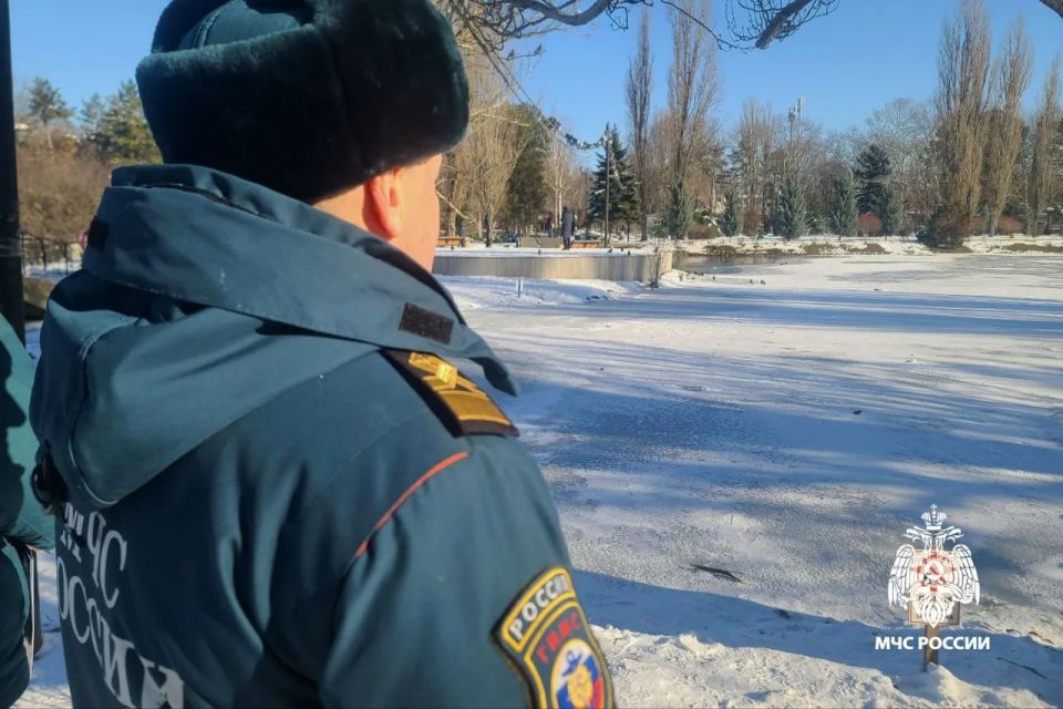 Осторожно, тонкий лёд!. ГУ МЧС России по РК предостерегают крымчан от выхода на тонкий лёд Осторожно, тонкий лёд!. ГУ МЧС России по РК предостерегают крымчан от выхода на тонкий лёд