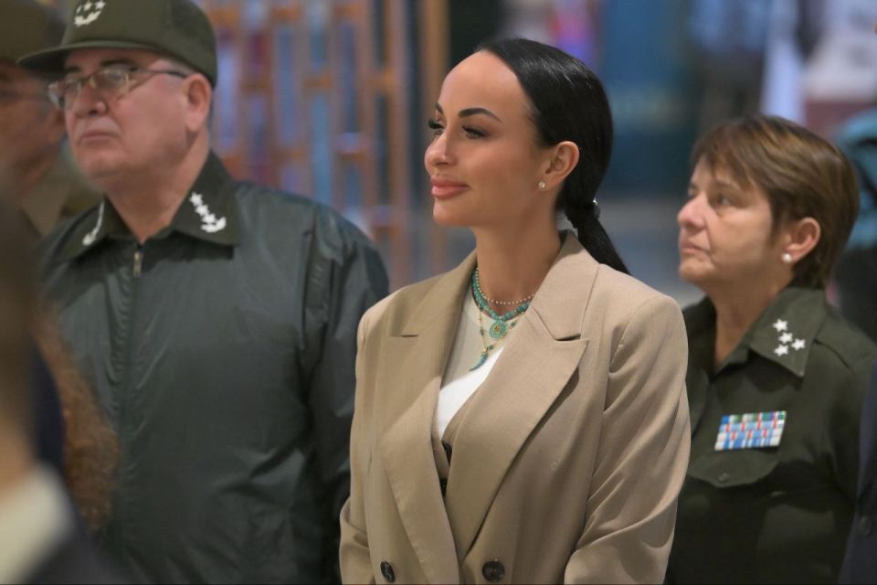 Ирина Волк: Министр внутренних дел Российской Федерации генерал полиции Российской Федерации Владимир Колокольцев вместе со своими кубинскими коллегами посетил мемориал Хосе Марти, расположенный на Площади Революции в Гаване Ирина Волк: Министр внутренних дел Российской Федерации генерал полиции Российской Федерации Владимир Колокольцев вместе со своими кубинскими коллегами посетил мемориал Хосе Марти, расположенный на Площади Революции в Гаване