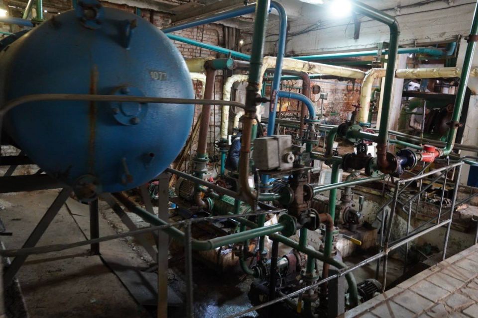 Масса обращений поступает от жителей многоквартирных домов, расположенных от ул. Фурманова до ул. Пошивальникова, на ненадлежащее предоставление услуг по теплоснабжению Масса обращений поступает от жителей многоквартирных домов, расположенных от ул. Фурманова до ул. Пошивальникова, на ненадлежащее предоставление услуг по теплоснабжению