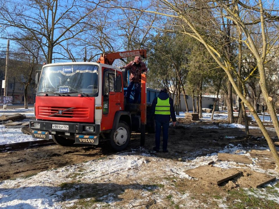 В Керчи продолжается системная работа по обновлению общественных пространств В Керчи продолжается системная работа по обновлению общественных пространств