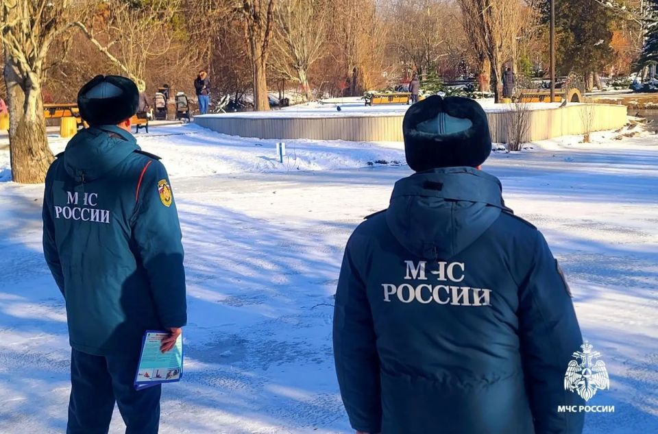 Осторожно, тонкий лёд!. ГУ МЧС России по РК предостерегают крымчан от выхода на тонкий лёд Осторожно, тонкий лёд!. ГУ МЧС России по РК предостерегают крымчан от выхода на тонкий лёд