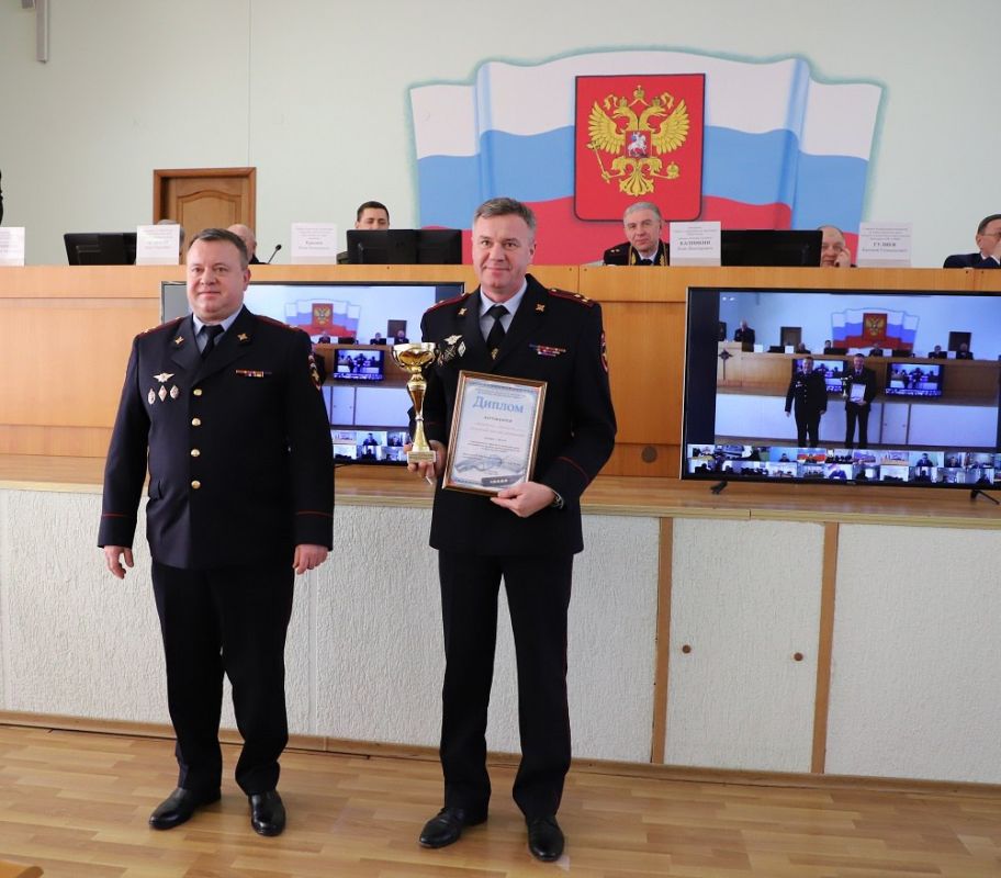 Олег Калинкин принял участие в расширенном заседании коллегии Управления на транспорте МВД России по ЮФО Олег Калинкин принял участие в расширенном заседании коллегии Управления на транспорте МВД России по ЮФО