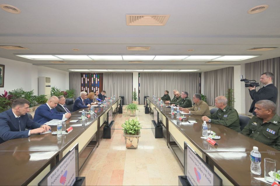 Ирина Волк: Министр внутренних дел Российской Федерации генерал полиции Российской Федерации Владимир Колокольцев и Министр внутренних дел Республики Куба генерал армейского корпуса Ласаро Альберто Альварес Касас обсудили... Ирина Волк: Министр внутренних дел Российской Федерации генерал полиции Российской Федерации Владимир Колокольцев и Министр внутренних дел Республики Куба генерал армейского корпуса Ласаро Альберто Альварес Касас обсудили...