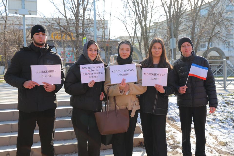 Юрий Нестеренко: В Бахчисарае прошло патриотическое мероприятие, посвящённое Дню Республики Крым Юрий Нестеренко: В Бахчисарае прошло патриотическое мероприятие, посвящённое Дню Республики Крым
