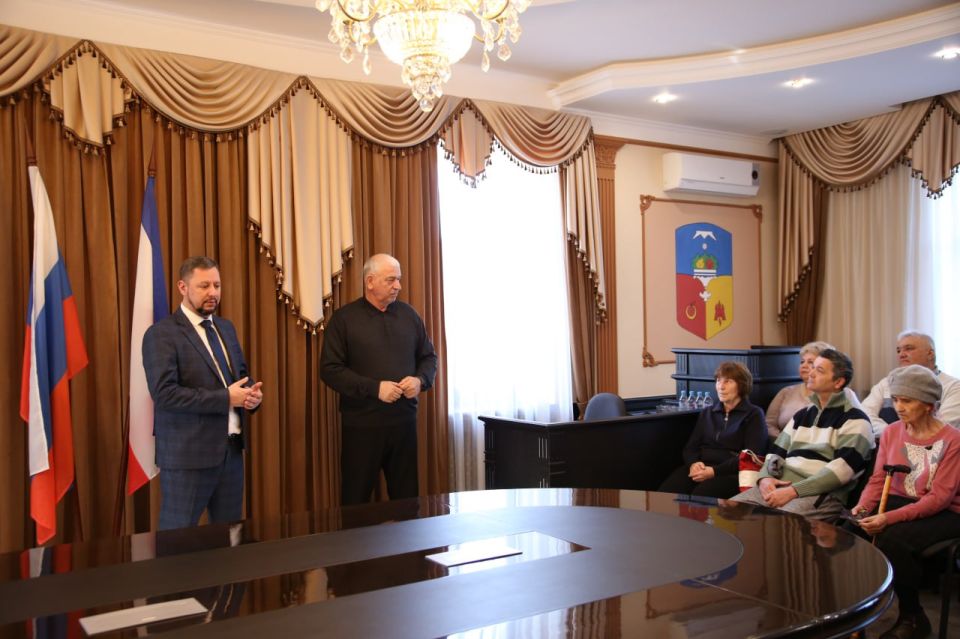 Дмитрий Скобликов: Новоселье на улице Мира продолжается! Сегодня мы стали свидетелями еще одного важного этапа в жизни счастливых обладателей ключей от новых квартир в 168-квартирном доме Дмитрий Скобликов: Новоселье на улице Мира продолжается! Сегодня мы стали свидетелями еще одного важного этапа в жизни счастливых обладателей ключей от новых квартир в 168-квартирном доме