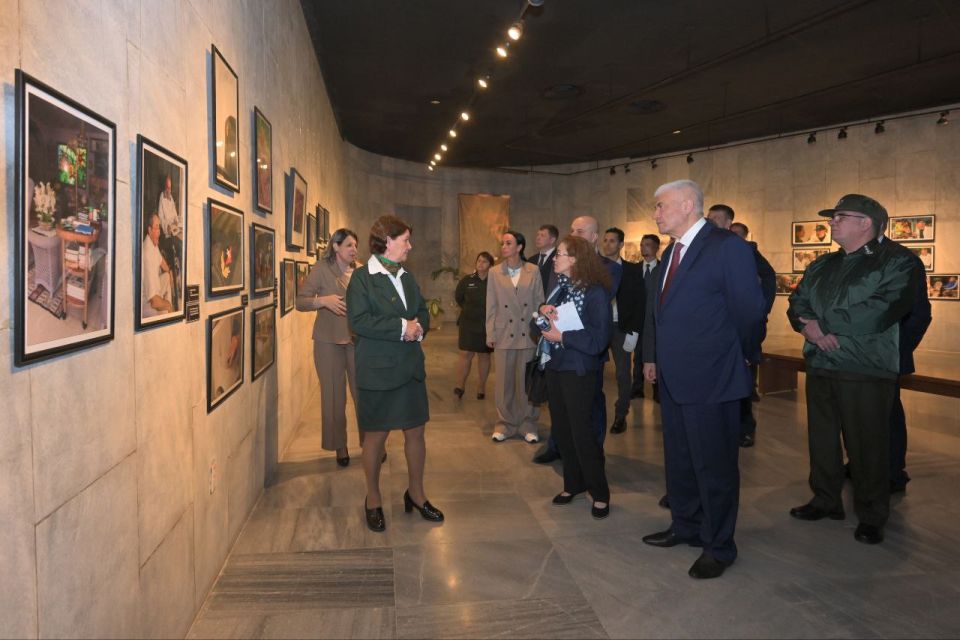 Ирина Волк: Министр внутренних дел Российской Федерации генерал полиции Российской Федерации Владимир Колокольцев вместе со своими кубинскими коллегами посетил мемориал Хосе Марти, расположенный на Площади Революции в Гаване Ирина Волк: Министр внутренних дел Российской Федерации генерал полиции Российской Федерации Владимир Колокольцев вместе со своими кубинскими коллегами посетил мемориал Хосе Марти, расположенный на Площади Революции в Гаване