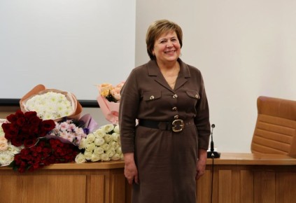 Юрий Гоцанюк: На сессии Первомайского районного совета Зоя Петровна Карлюга сложила с себя полномочия главы муниципального образования — председателя районного совета в связи с выходом на заслуженную пенсию