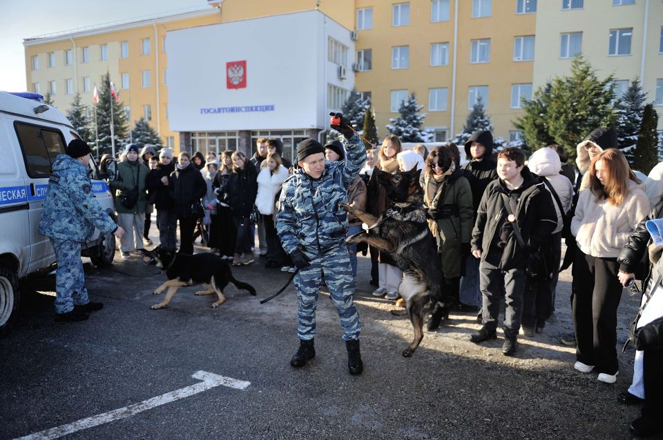 � ��� �� ���������� ���� ����������� ��������� ������������� ������: �������� ������� �������� ���������� ����������� ��������� �� ���� �������� ����������� �������������