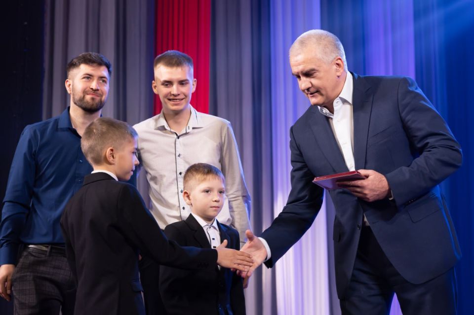 ������ ������: ������� � ���������� ���� ������� ���������� ���� ����������� �����, ������� ��������� �� ��� ������� ����� ����������, ������������ � ������ ���������� ������ ����������� ����� ��� ����� � ����� � �����...