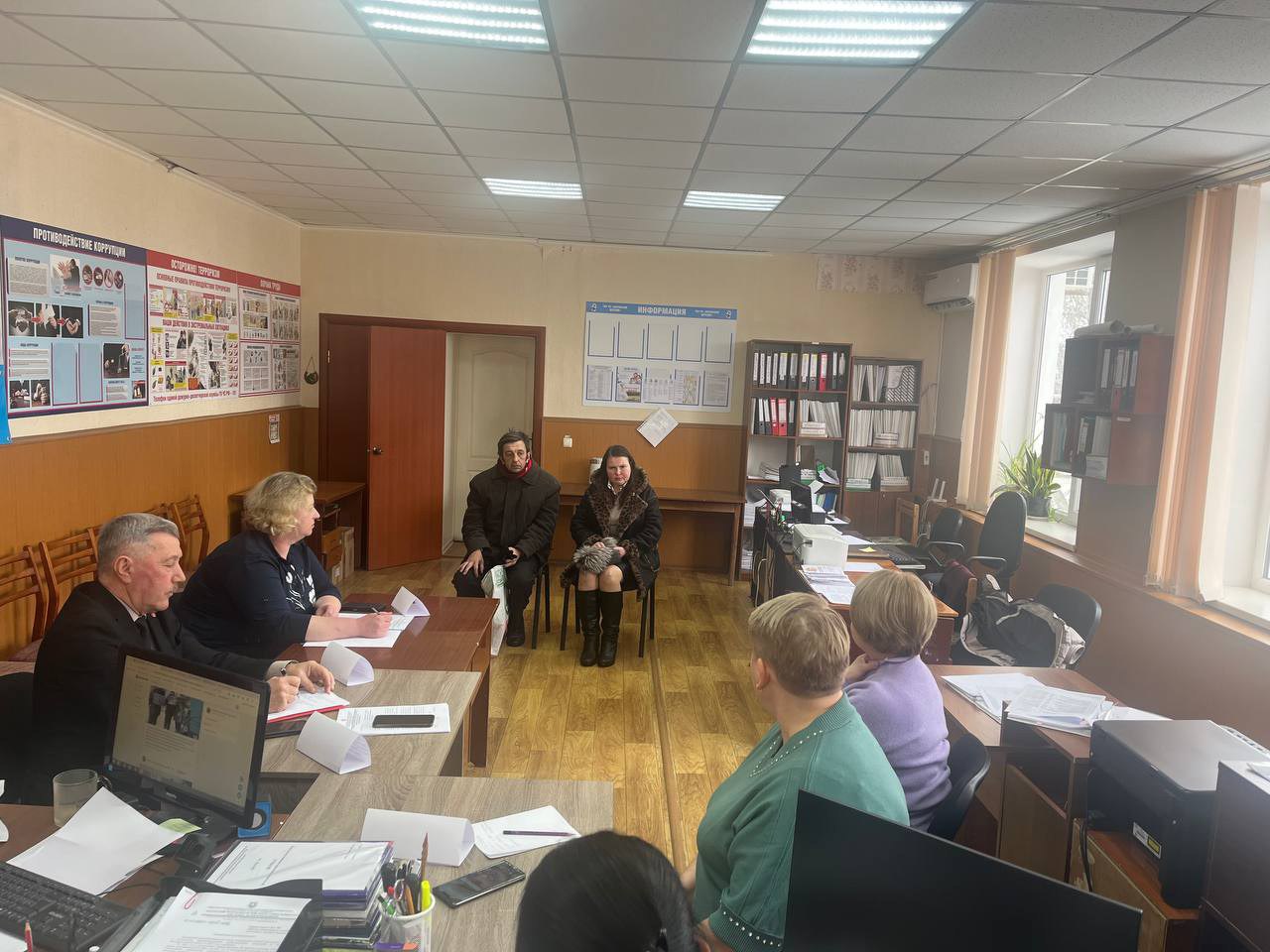 В Департаменте ЗАГС Минюста Крыма подвели итоги по участию отделов ЗАГС в Днях правовой помощи многодетным семьям, которые, напомним, длились всю предыдущую неделю на базе администраций городов и районов Республики Крым и... В Департаменте ЗАГС Минюста Крыма подвели итоги по участию отделов ЗАГС в Днях правовой помощи многодетным семьям, которые, напомним, длились всю предыдущую неделю на базе администраций городов и районов Республики Крым и...