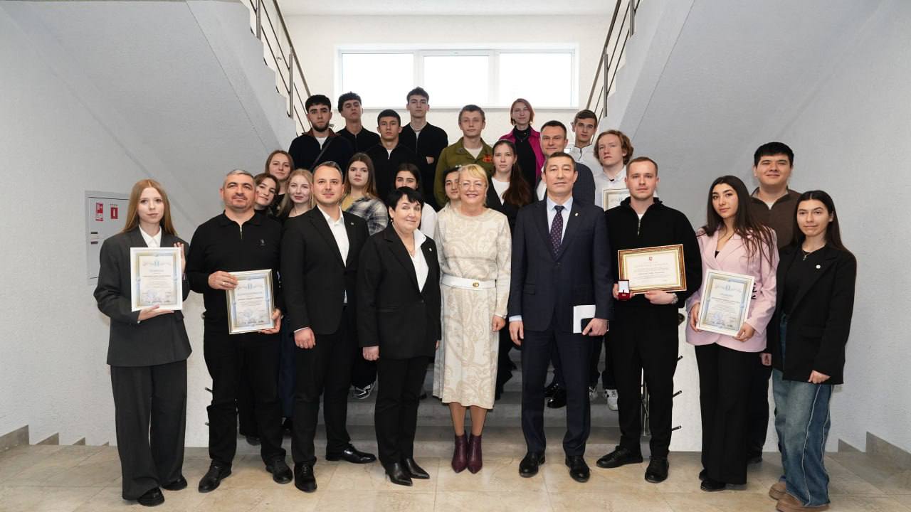 Алексей Зинченко: Поздравляю студентов Крымского инженерно-педагогического университета имени Февзи Якубова с открытием студенческого пространства! Алексей Зинченко: Поздравляю студентов Крымского инженерно-педагогического университета имени Февзи Якубова с открытием студенческого пространства!