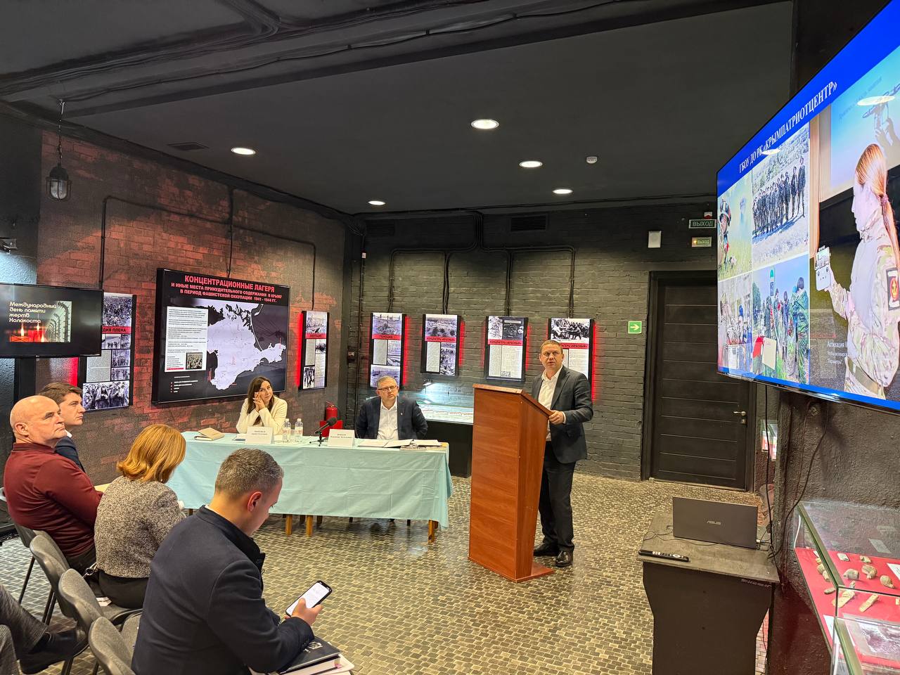 Состоялось первое заседание Комитета ГС РК по патриотическому воспитанию и молодежной политике под председательством Владимира Бобкова