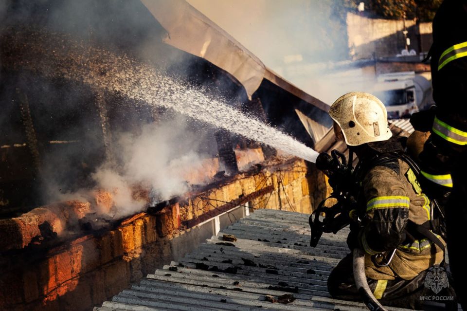 Из-за обогревателя пострадали три квартиры в МО Ялта