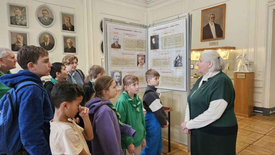 �������� ���������� ��������� ����� �������� �����-���������