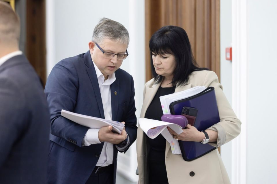 Сергей Аксёнов: В Крыму до 2014 года накоплен уникальный опыт по защите русского языка и сохранению русской культурной идентичности и традиций Сергей Аксёнов: В Крыму до 2014 года накоплен уникальный опыт по защите русского языка и сохранению русской культурной идентичности и традиций