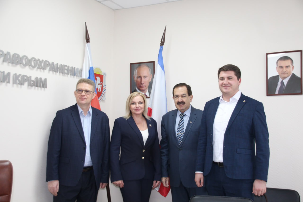 В Крыму предложили комплекс мер по обеспечению врачей служебным жильём для решения кадрового дефицита