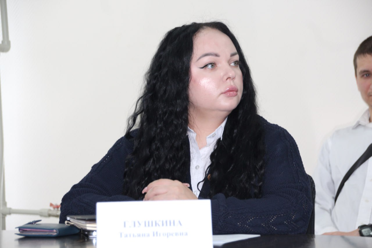 В Крыму предложили комплекс мер по обеспечению врачей служебным жильём для решения кадрового дефицита В Крыму предложили комплекс мер по обеспечению врачей служебным жильём для решения кадрового дефицита