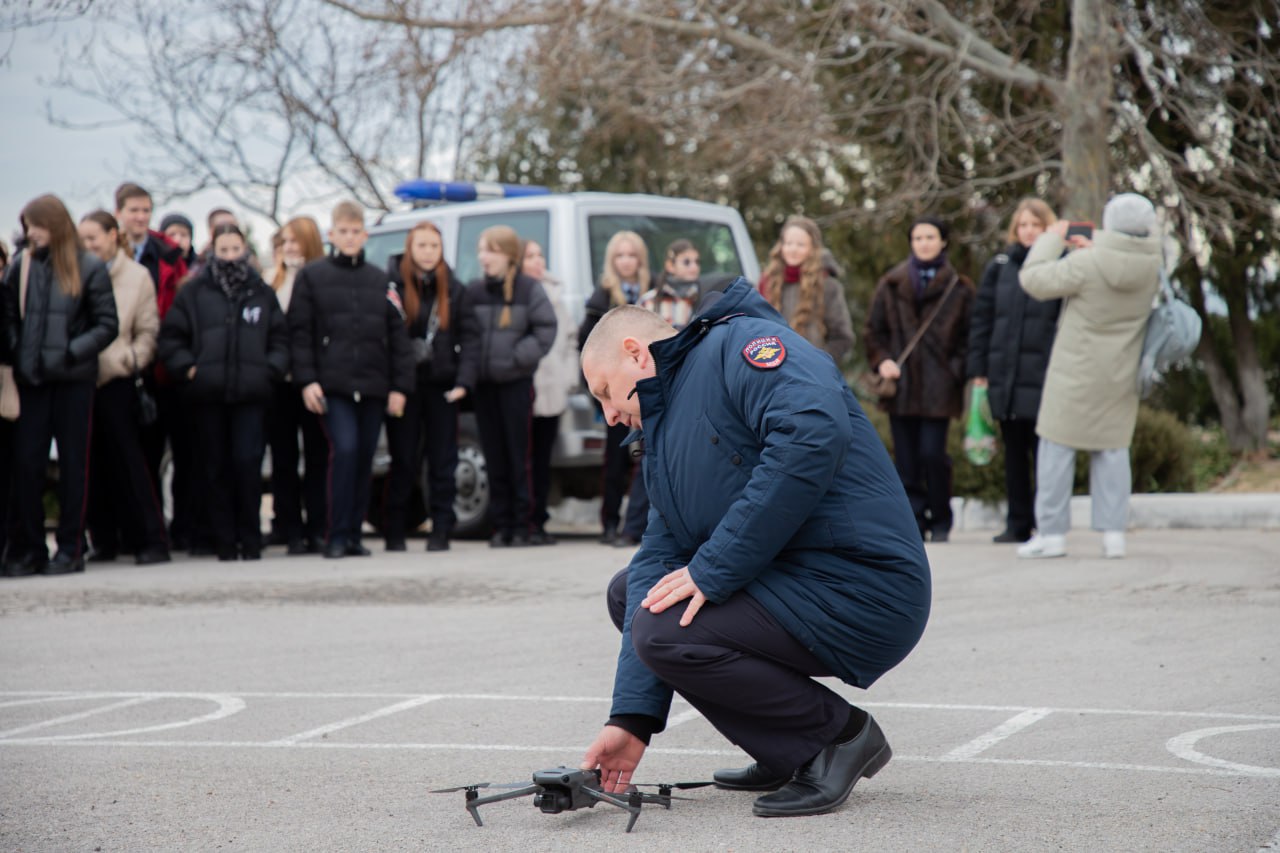 «Изнутри службы». Часть пятая: цифровой фронт — как севастопольские полицейские работают с высокими технологиями «Изнутри службы». Часть пятая: цифровой фронт — как севастопольские полицейские работают с высокими технологиями