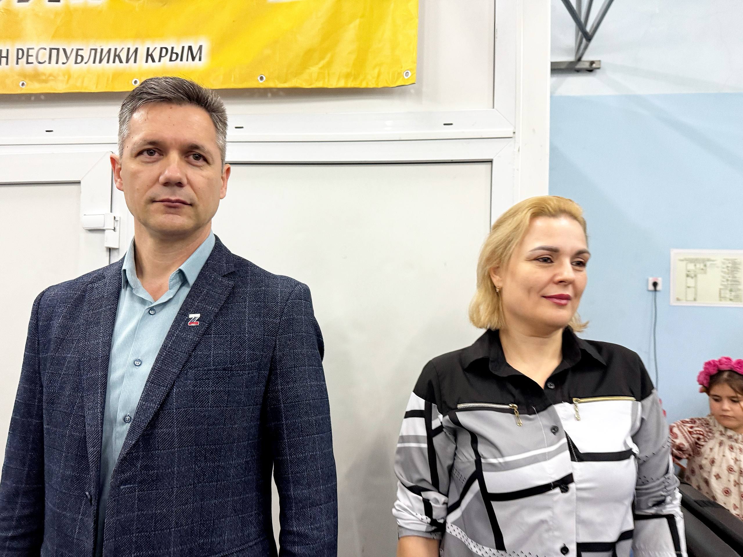 Александр Дудинов: Сегодня принял участие в торжественной линейке в Черноморской средней школе №1 им. Н. Кудри, посвященной открытию Года единства народов России Александр Дудинов: Сегодня принял участие в торжественной линейке в Черноморской средней школе №1 им. Н. Кудри, посвященной открытию Года единства народов России