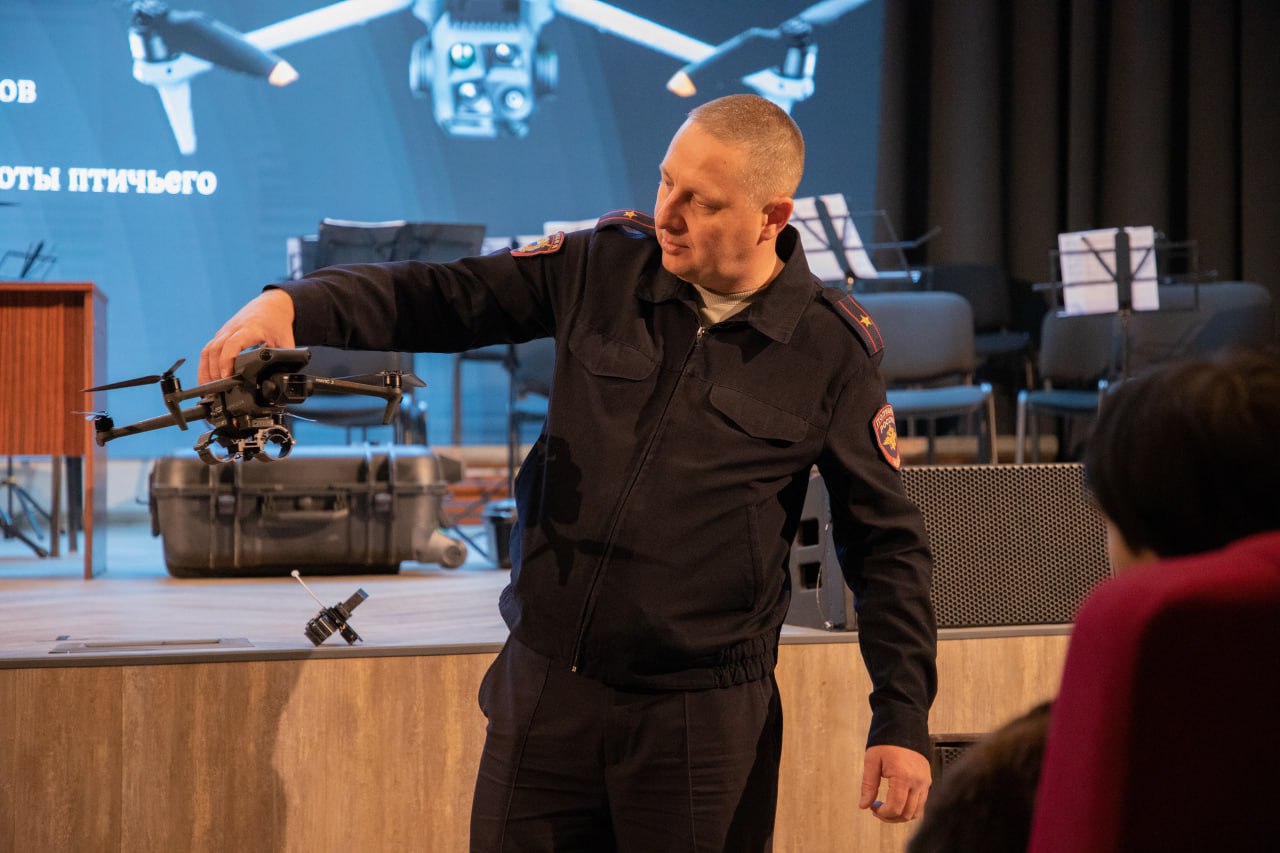 «Изнутри службы». Часть пятая: цифровой фронт — как севастопольские полицейские работают с высокими технологиями «Изнутри службы». Часть пятая: цифровой фронт — как севастопольские полицейские работают с высокими технологиями