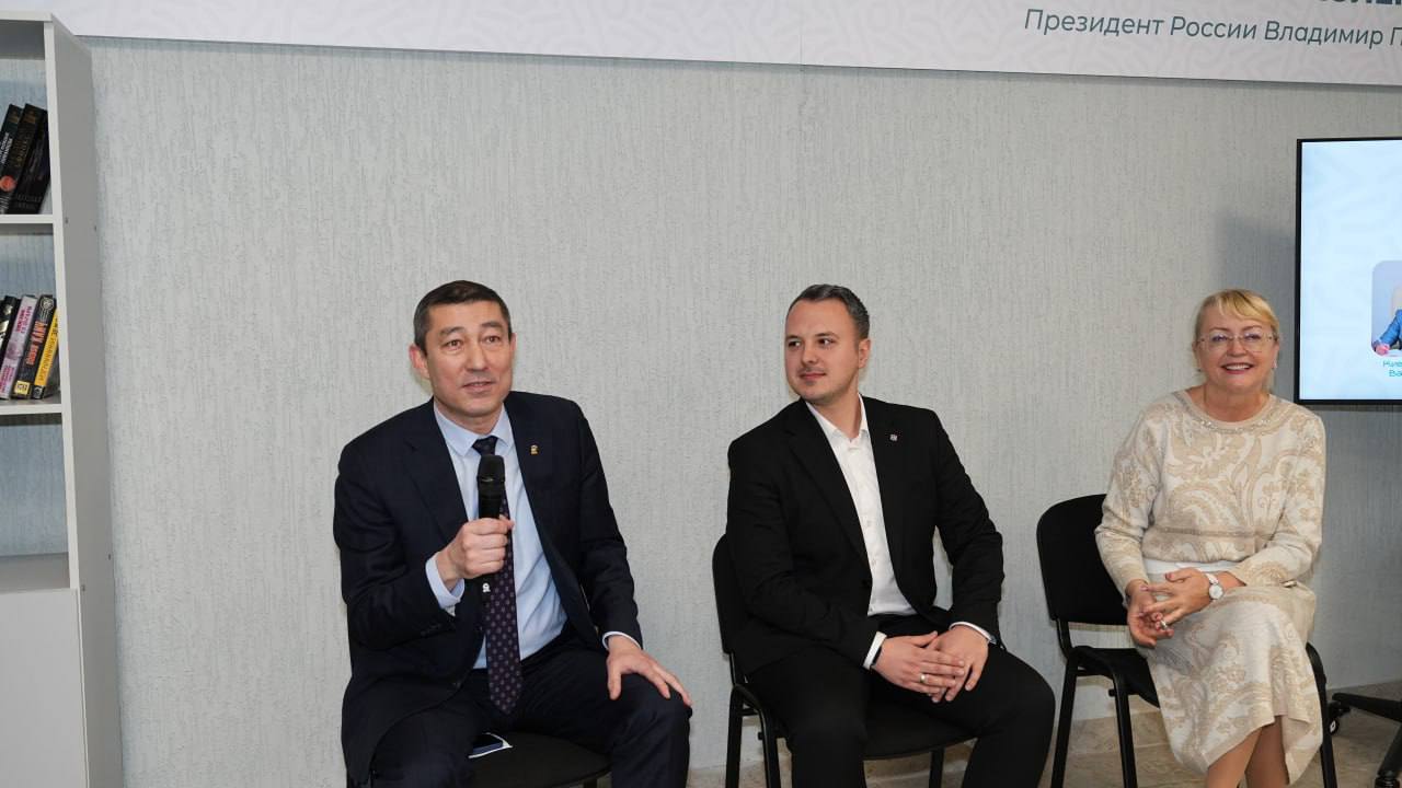 Алексей Зинченко: Поздравляю студентов Крымского инженерно-педагогического университета имени Февзи Якубова с открытием студенческого пространства! Алексей Зинченко: Поздравляю студентов Крымского инженерно-педагогического университета имени Февзи Якубова с открытием студенческого пространства!