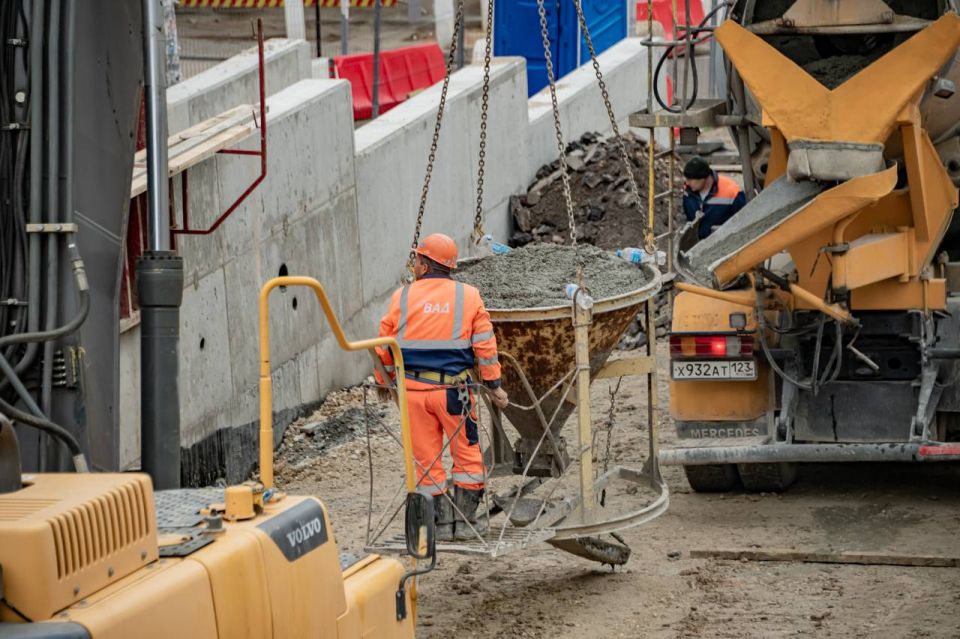 Михаил Развожаев: Ремонт на Адмирала Октябрьского идет по плану Михаил Развожаев: Ремонт на Адмирала Октябрьского идет по плану