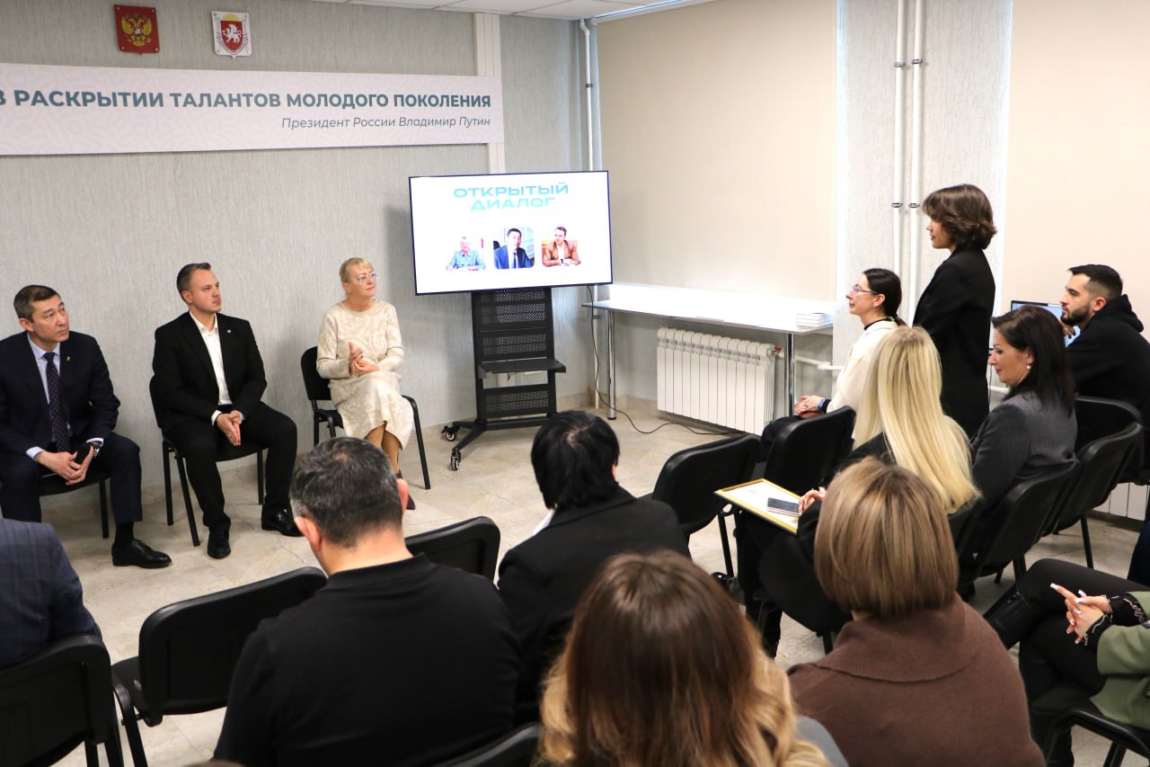 Ирина Кивико приняла участие в открытии реализованных студентами КИПУ инициативных проектов в сфере молодежной политики Ирина Кивико приняла участие в открытии реализованных студентами КИПУ инициативных проектов в сфере молодежной политики