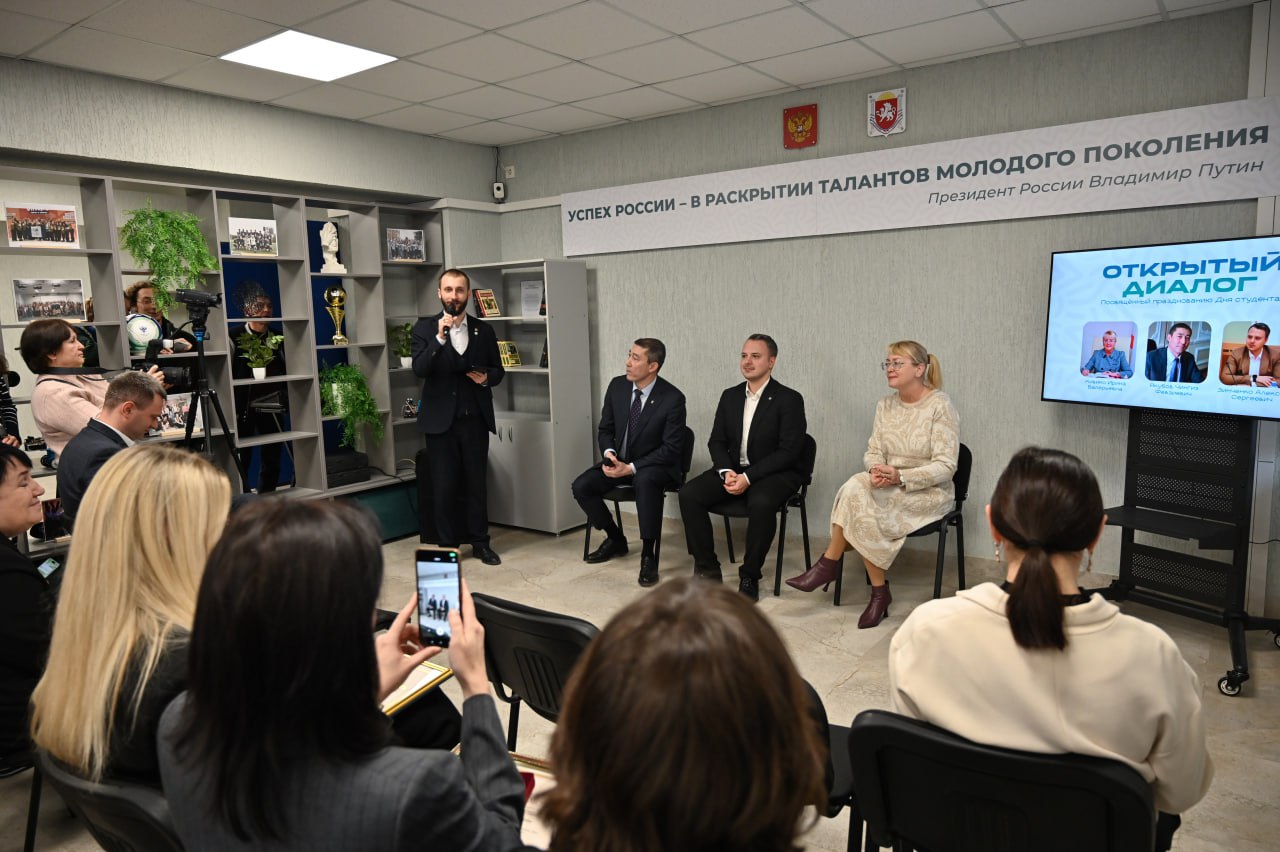 Ирина Кивико приняла участие в открытии реализованных студентами КИПУ инициативных проектов в сфере молодежной политики Ирина Кивико приняла участие в открытии реализованных студентами КИПУ инициативных проектов в сфере молодежной политики