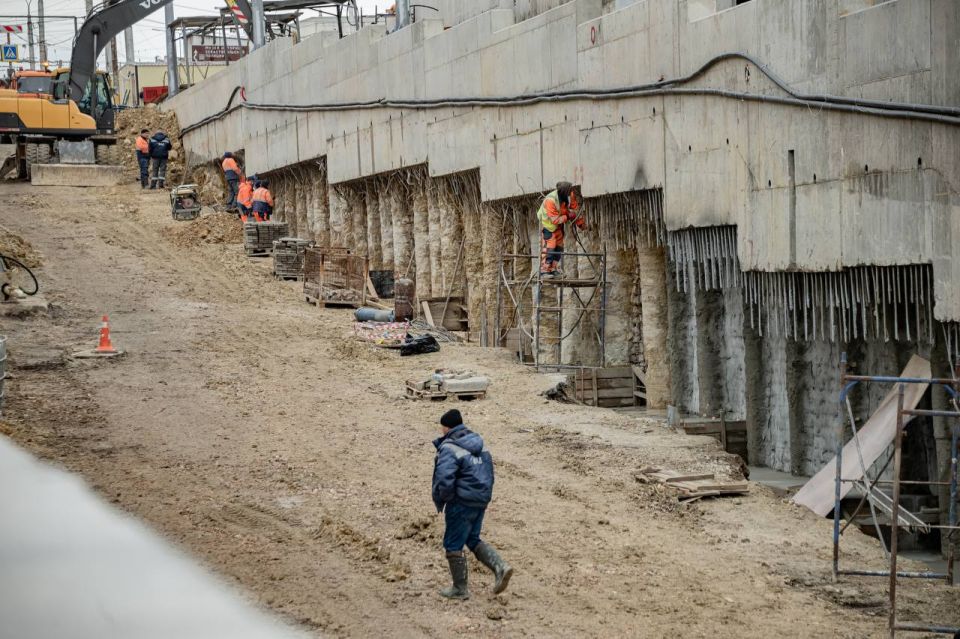 Михаил Развожаев: Ремонт на Адмирала Октябрьского идет по плану Михаил Развожаев: Ремонт на Адмирала Октябрьского идет по плану