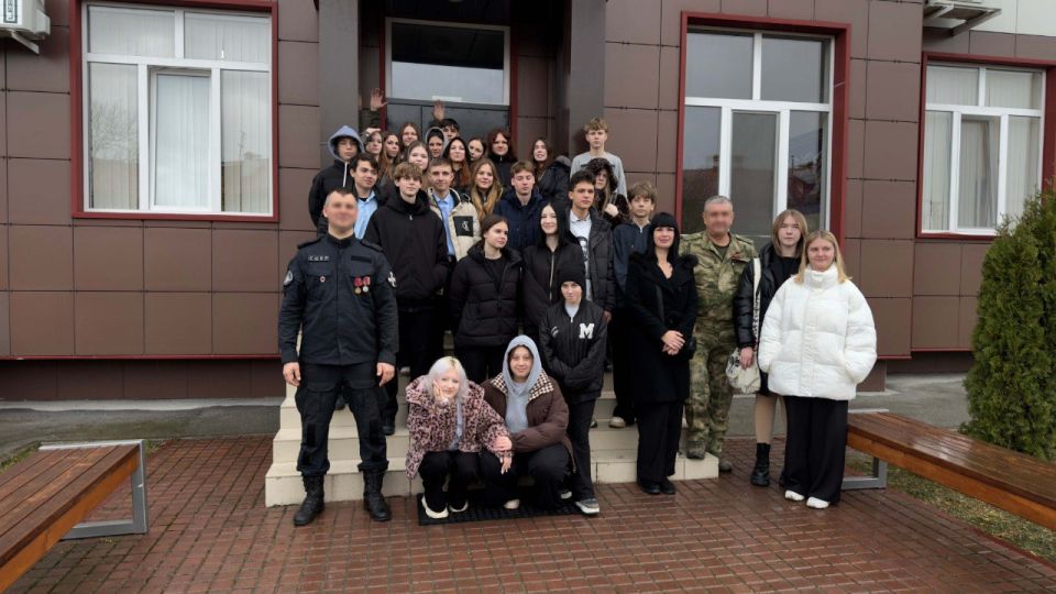 В Крыму росгвардейцы присоединились к памятным мероприятиям, приуроченным к годовщине полного снятия блокады Ленинграда В Крыму росгвардейцы присоединились к памятным мероприятиям, приуроченным к годовщине полного снятия блокады Ленинграда