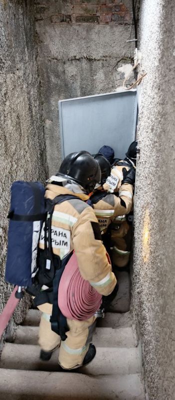 Пожар без дыма и огня. Сотрудники ПЧ с. Вилино ГКУ РК "Пожарная охрана Республики Крым" провели пожарно-тактическое учение в одном из детских садов Бахчисарайского района