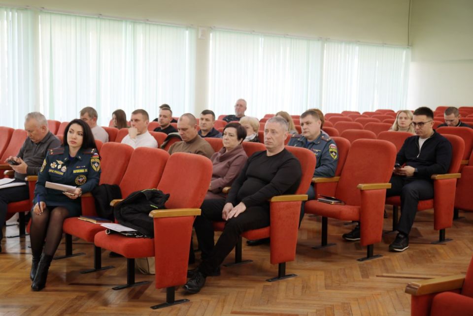 Галина Огнёва: В Администрации города Алушты состоялось заседание комиссии по предупреждению и ликвидации чрезвычайных ситуаций и обеспечению пожарной безопасности