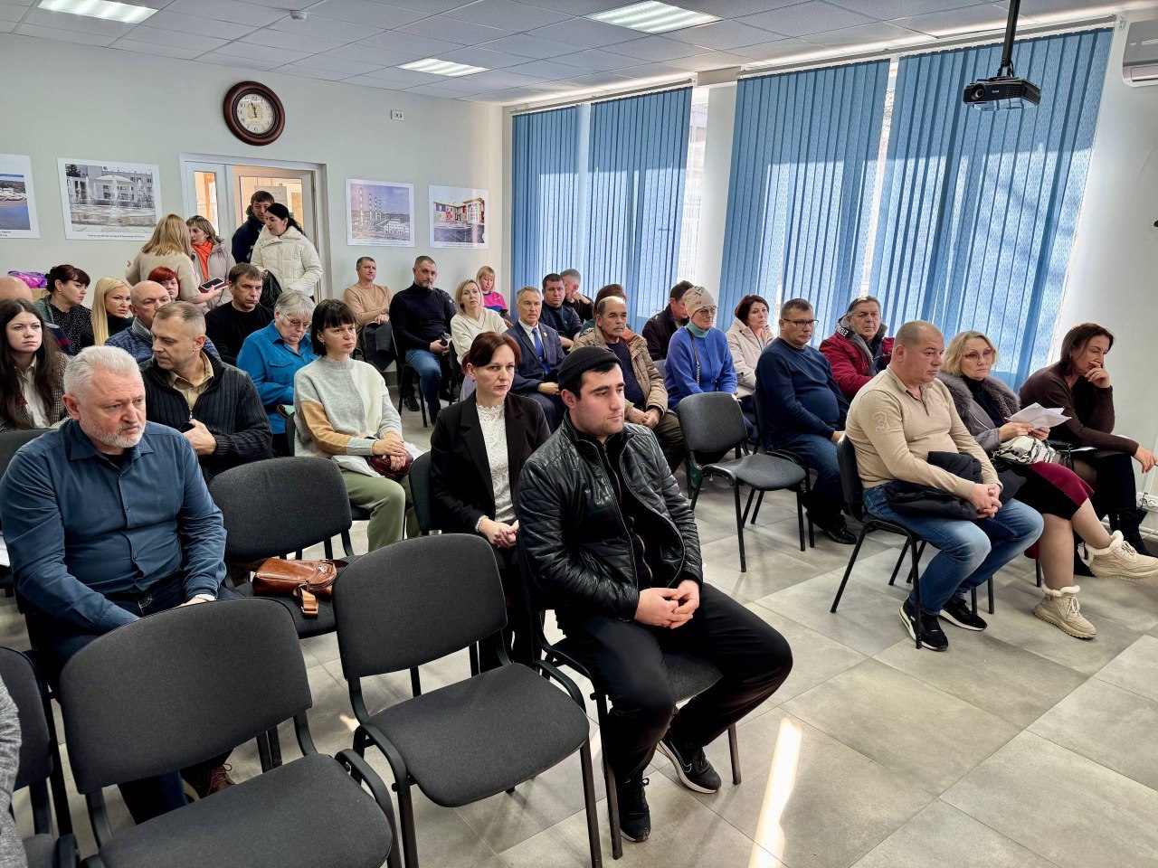 Рабочие встречи с владельцами гостевых домов и индивидуальными предпринимателями Евпатории, Сак и Сакского района прошли на территории муниципалитетов Рабочие встречи с владельцами гостевых домов и индивидуальными предпринимателями Евпатории, Сак и Сакского района прошли на территории муниципалитетов