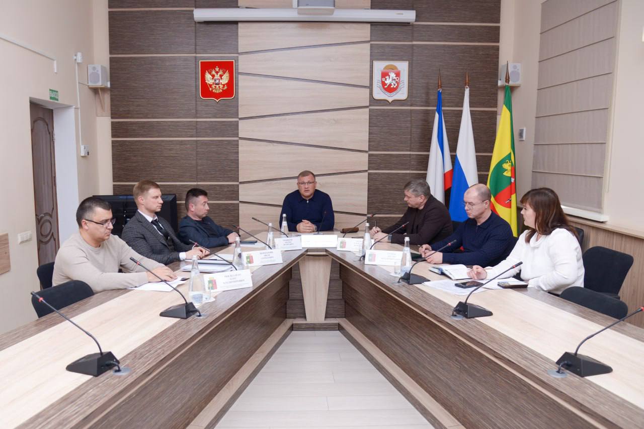 Рабочие встречи с владельцами гостевых домов и индивидуальными предпринимателями Евпатории, Сак и Сакского района прошли на территории муниципалитетов Рабочие встречи с владельцами гостевых домов и индивидуальными предпринимателями Евпатории, Сак и Сакского района прошли на территории муниципалитетов