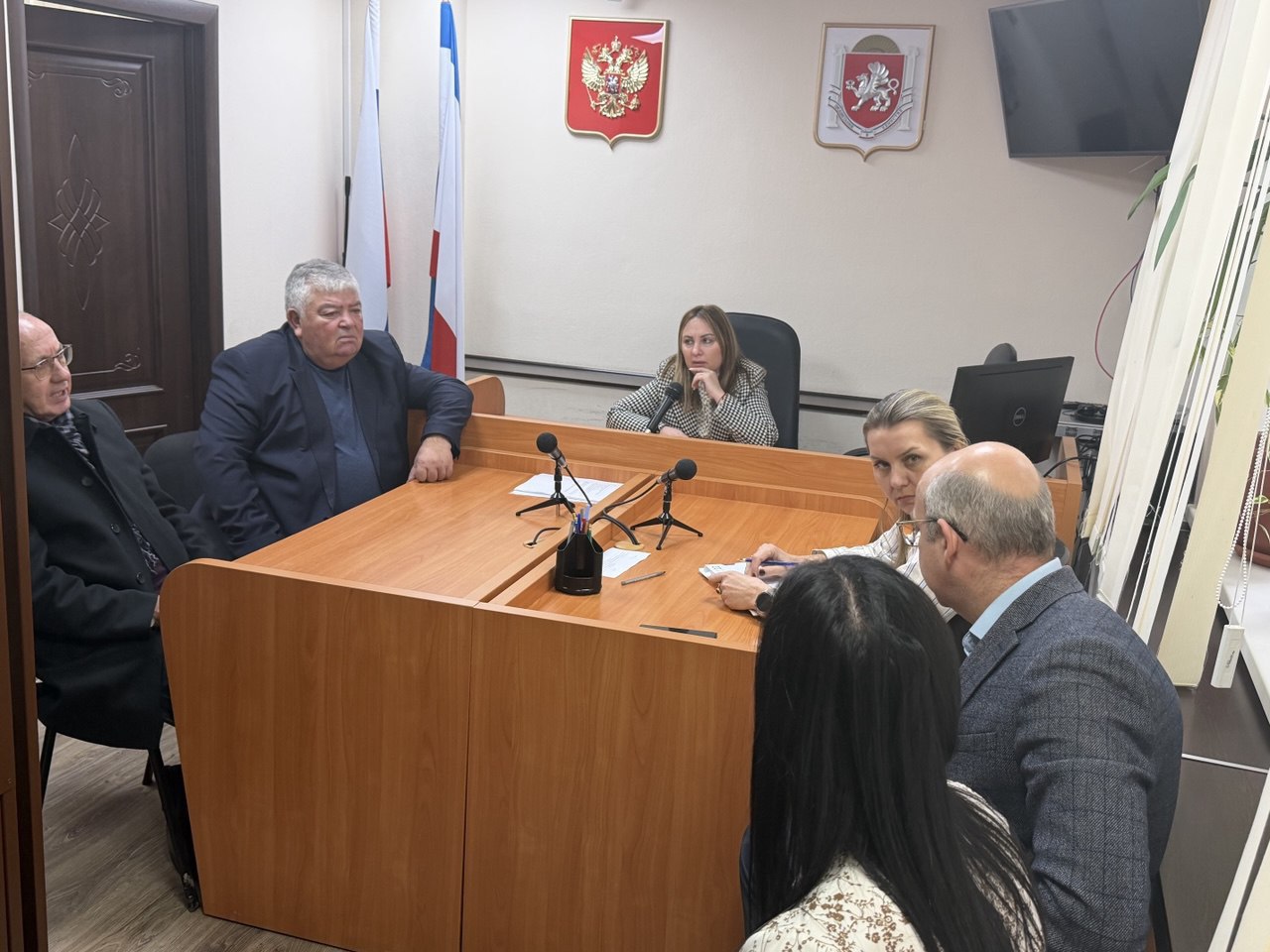 Руководство Министерства юстиции Республики Крым продолжает плановые выезды в судебные районы полуострова